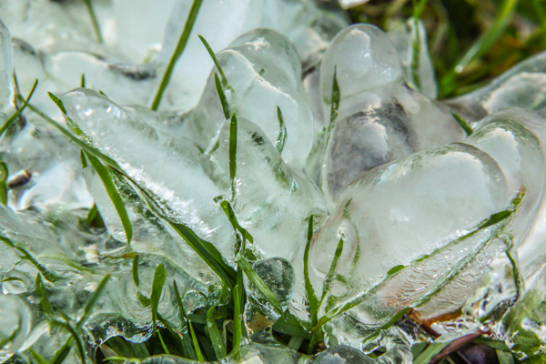 eisskulptur am bach 2 - (c) k eutebach.jpg